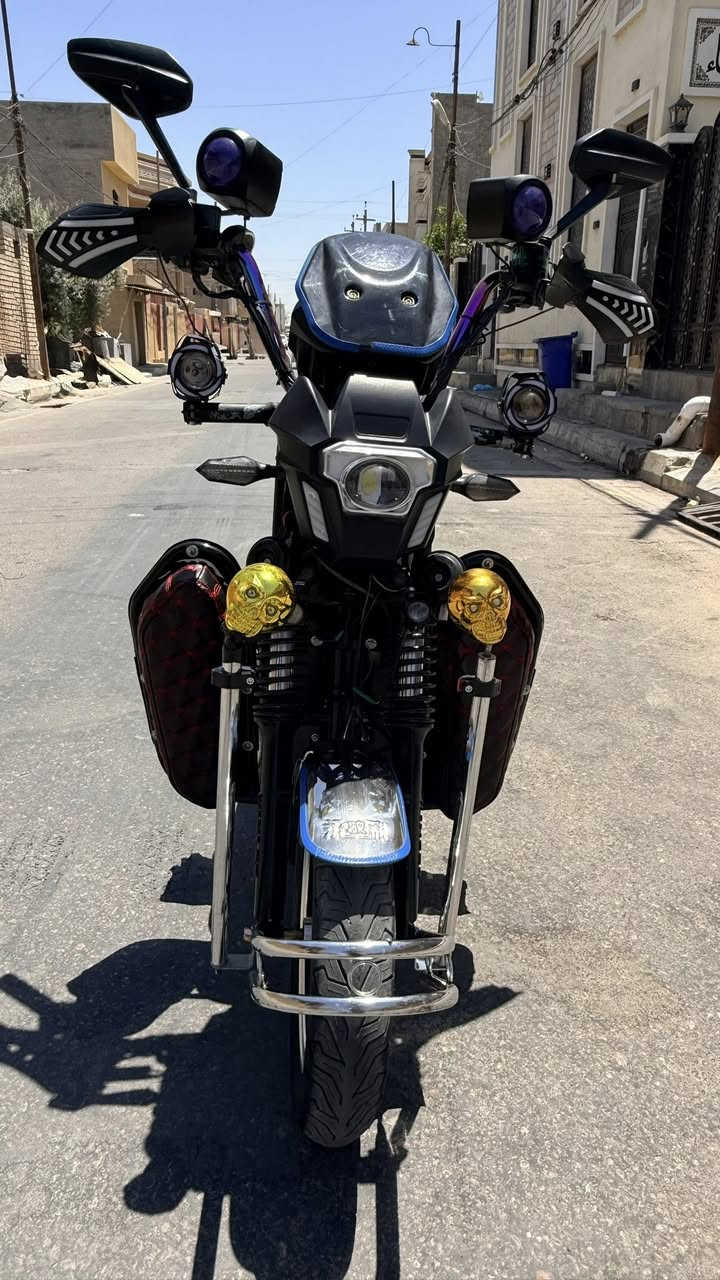 #بسم الله نبدأ الي يدور دراجة ممستخدمة وجاهز يكمل المنشور وبالعافية عليك

جبلي بغداد موديل ٢٦ ستيرن ٧ الوان

مكفولة كفاله عامة من كلشي  برغي واحد مناقصها ومتخلي عليها ربع تدك سويج وتطلع دراجة مال جناي
مواصفاتها 

-لايت زنون عالي ناصي + كهربائياتها جديدة

ـ جهاز انذار ومانع سرقة 

- تشغيل عن بعد +سويج

-6بطاريات جدد جدد كلهن يقرن ١٠ ونص

-شاحن الاصلي (تفصل من يمتلي شحن)

- 6دبلات بحالة الوكالة 
_ممستخدمه هواي الدراجة 

-صندوق خلفي كبير 

سعرها 725
مكاني الفلوجة 

للتواصل ***********بي واتس
