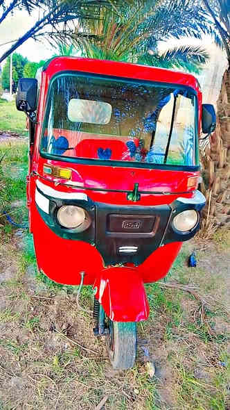 اسلام عليكم تكتك. 18.  ابراند زيل RE.  تعمير كله باجاج.  كامله. اوراق. اوراق. اصوليه كاملات سعره 2/500. أو امراوس اب تي في اس المكان غراف.   ***********
