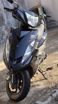 جي تي ار  2017 للبيع دراجه نازله رمبة بشهر ال9 جانت ماشية 14الف من نزل...