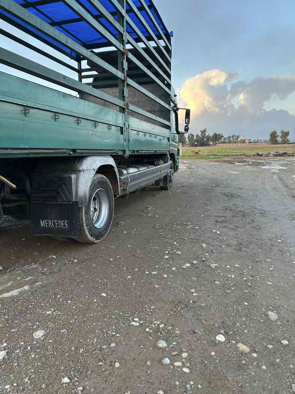 اتيكو مارسيدس لوري دبل قمارة 
موديل 2007 
كير عادي 
8 برغي 
مكينى 6 
حجم 1329
قمارة بدون صبغ 
شاصي مكفول 
سعر 250 ورقة 
مكان سيارة بكركوك معرض وسام 
للاستفسار الاتصال على 

***********
عدم مراسلة صفحة
