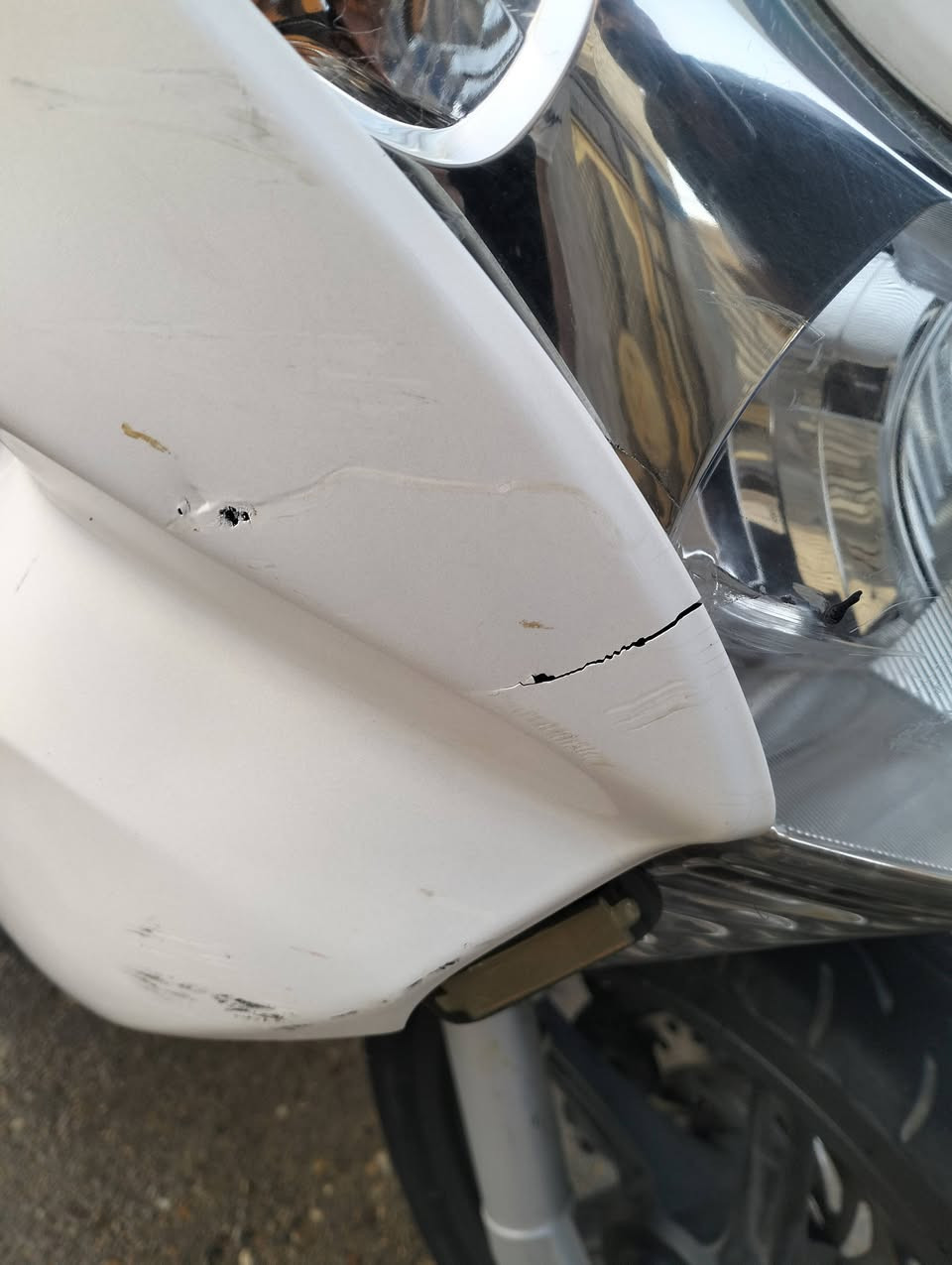 سلام عليكم دراجة pcx الجيل الاول للبيع محرك مكفول مامفتوح بي برغي والكفرات بس هذا الفطر موضح بالصوره السعر مليون و 350 المكان بغداد المعامل للاستفسار ***********
