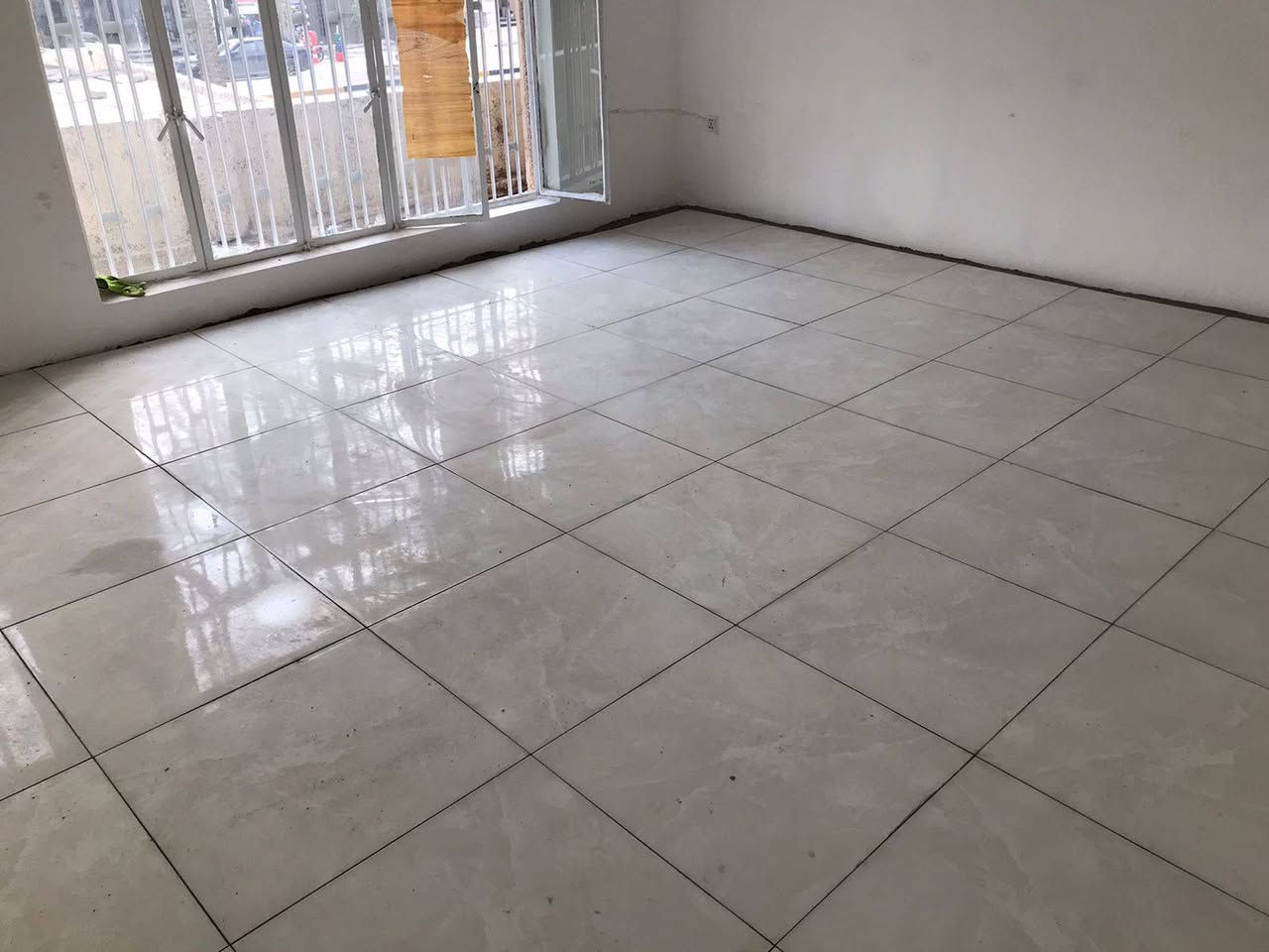 خلفه كاشي بورسلين انواع ترميم بياض لبخ من الغزالية وهذا رقمي بي وتساب ***********
