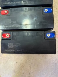 ،، اربع بطاريات ١٢ فولت ٢٠ امبير،،  مستخدمه ٦ ساعات فقط تشتري عالفحص، ...