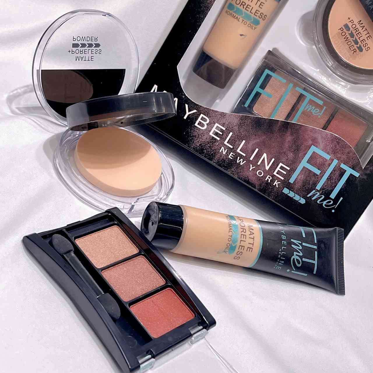 مجموعة مكياج فت -مي الجديدة 3 في 1
كل الي تحتاجيه لمكياج مرتب وأنيق بمنتج واحد بس!

تتكون المجموعة من:
 بودرة للوجه تعطي نعومة ولمسة مخملية
 كريم أساس سائل بتغطية كاملة يوحد لون البشرة
باليت ظلال عيون بألوان حلوة ويجي وياها فرشاة سهلة الاستخدام

الحجز خاص


**إذا كنت صاحب هذا الإعلان وتريد حذفه لأي سبب، رجاءا أرسل رسالة إلى الدعم الفني**