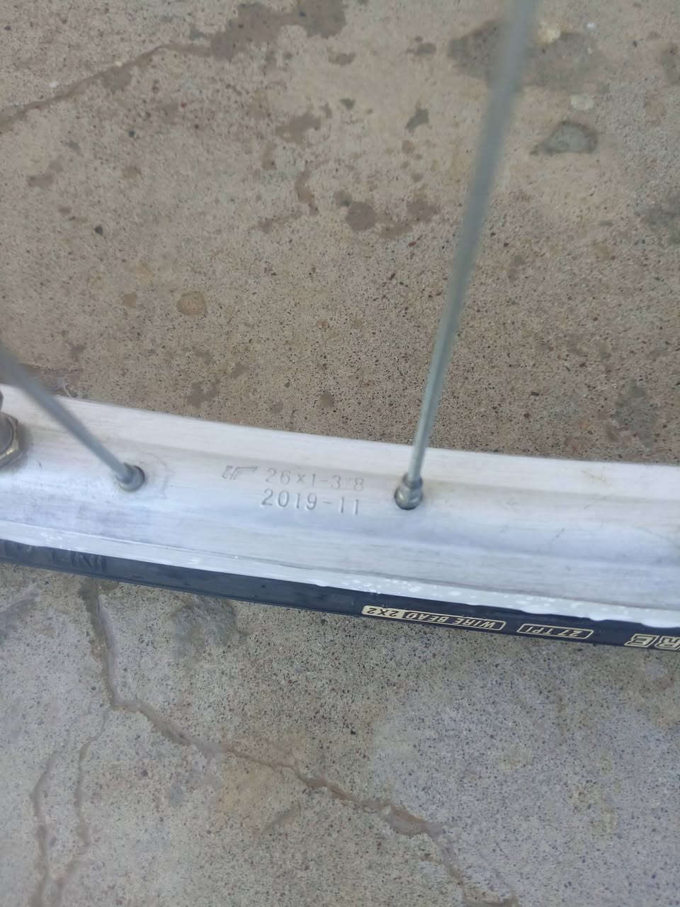 سلام عليكم بايسكل سانتوس موديل 19 نضافة /100 السعر  125 بي مجال شراي تعال غاص ولوتي بل 👞


**إذا كنت صاحب هذا الإعلان وتريد حذفه لأي سبب، رجاءا أرسل رسالة إلى الدعم الفني**