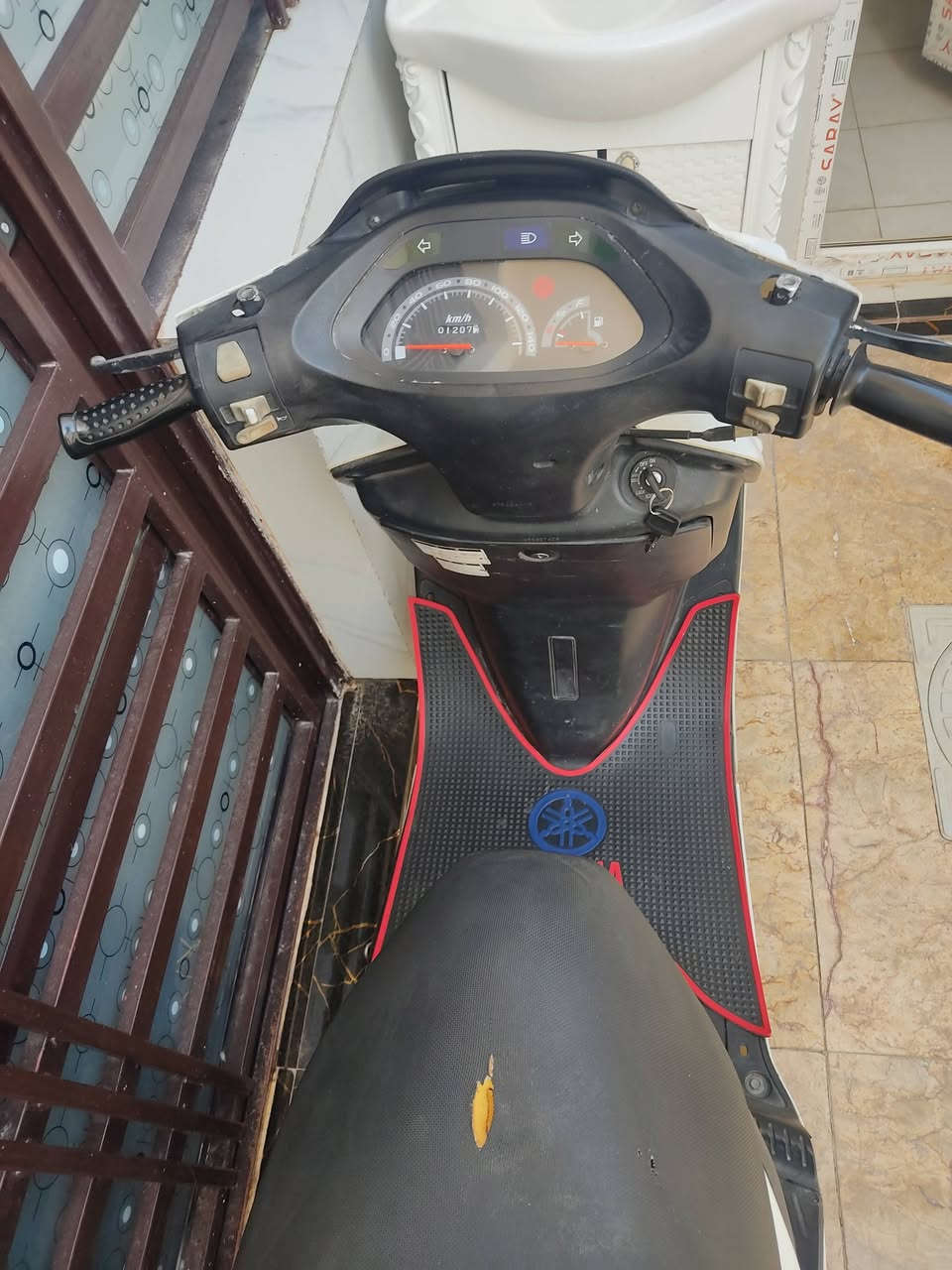 فراشه صارله شهرين من طالعه من الحاويه مكاتبة المعرض عندي ب٦٥٠ بيه مجال  مكينه ناعمه نكرة سلف جاهزه مكاني النجف *********** واتساب
