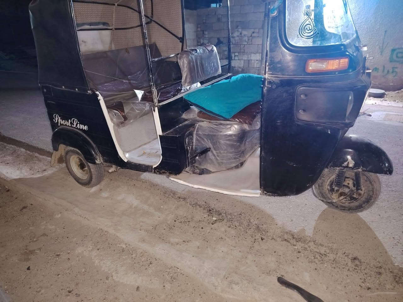 عنوان شعب سبع قصور 
السلام عليكم تكتك 2018 رقم وسنويه بسمي 
مكينه لا تبخير ولا تنقيص مصبوغه عام سعر 5 مليون 5000 وبيها مجال رقم *********** بي واتساب‏‪***********‬‏
