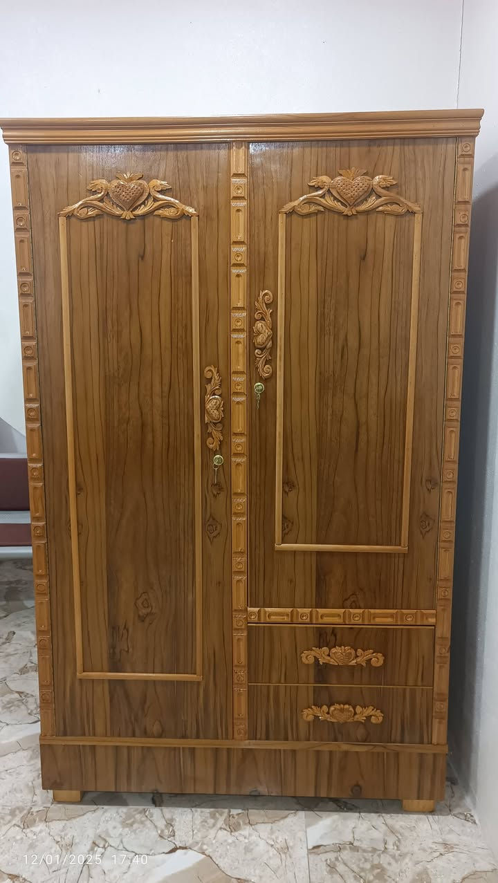 معرض ابو سيف للاثاث الراقي لبيع جميع انواع الاثاث الجديد العنوان سايدين الرشيدية حي بيسان مقابل دائرة الزراعة مجاور قصابة الشفاء للاستفسار و معرفة الاسعار التواصل على الخاص او الاتصال على الهاتف ***********
