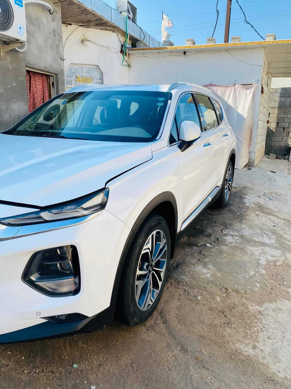 『 بسـم ٱللّٰه الرحـمـن الرحيم 』🤍
هيونداي سنتافي 2019 خليجي للبيع.
سبعة راكب بيها ضربة شبر جوه الرقم بالصندوق والباب الخلفي جهة الصدر بي شخوط.
الرقم الشمالي الجديد باسمي. 
مواصفاتها تشغيل بصمة ، بصمتين ، مكينه4سلندر ٫ثلاث وضعيات قيادة مع شفتات و حساسات امامي خلفي ، مراية شفط ، مقاعد جلد وكهربائي ، دواخل اسود وبيجي ، شاشة كبيرة ،ثلاث قطع تبريد ثلج ، السيارة معروفة مواصفاتها 

السيارة باسمي ومكاني البصرة وتحويل ثاني يوم ومكفولة من كلشي ما عدا المذكور
السعر شدتين وخمسه ورقة (205)وبيها مجال قليل
الهاتف: ***********
