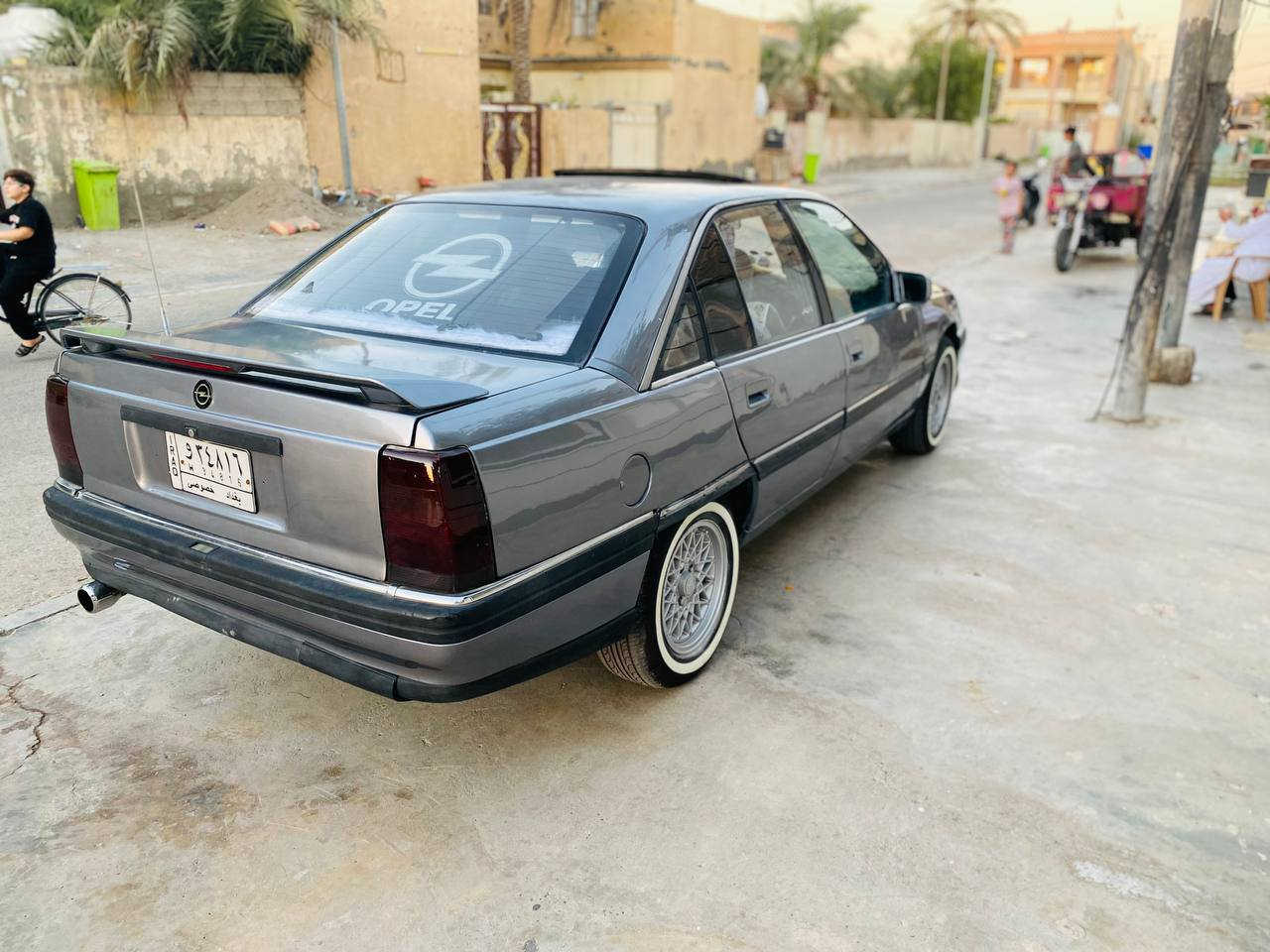 السلام عليكم اوبل اوميكا موديل 92 رقم بغداد حجم 20 مكينه جديده لا صرف ولا تبخير كير  صدر امامي جديد صدر خلفي جديد تخم تاير باتري جديد ارضيه كشنات مدوشمه كهربائيات كله شغاله شاشه السياره مصبوغة فرن للجماليه السعر 36 وبيها مجال
***********
***********
