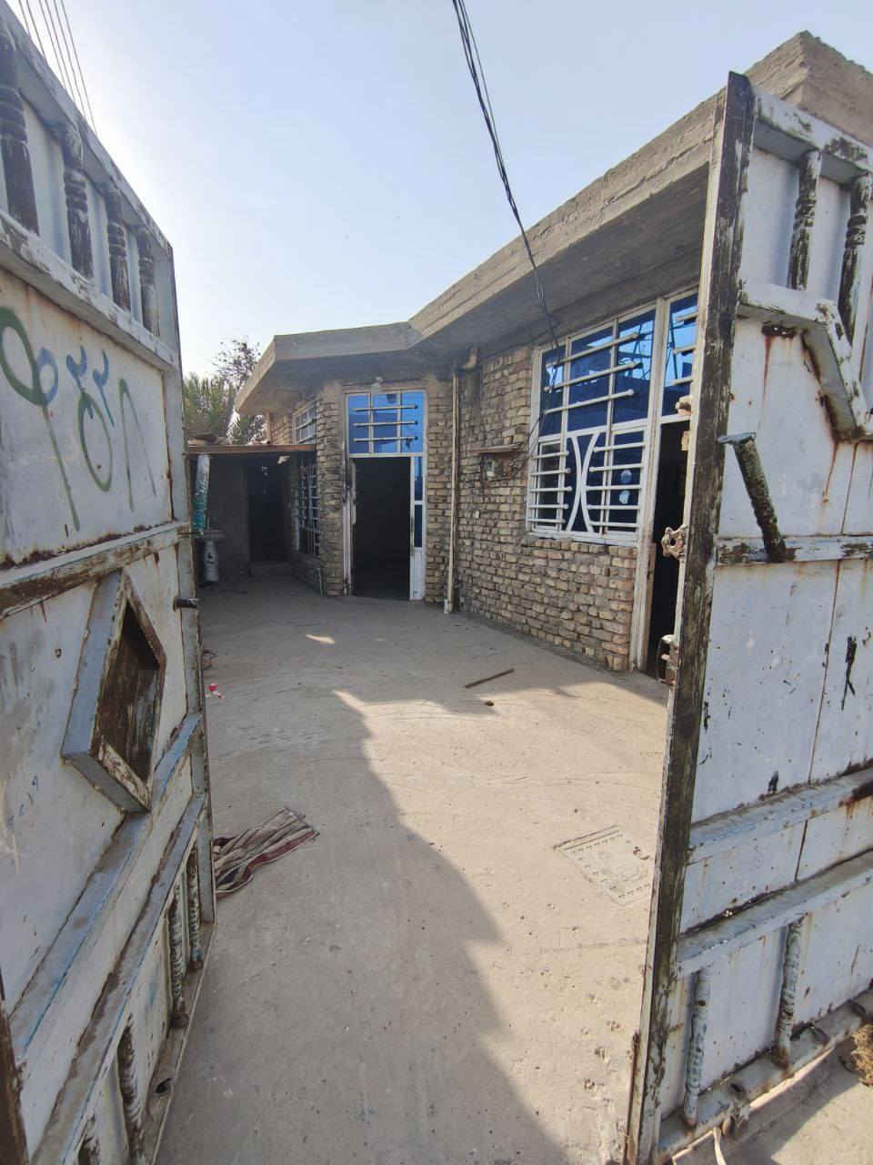 السلام عليكم
يتوفر عقار في الحصوه منطقه ال 700 او ال 600 مساحه العقار 110 متر بابعاد مربعه الشكل ركن المرغوب صير بي احله خريطه العقار بيت قديم وصالح للسكن كان ماجر وحاليا دبيعه بيت مرتب وعقار موقعه حلو عله الشارع الخدمي المقابيل شركه فارس بالاخير موقع ممتاز واغله موقع هناك بالحصوه كله وبيت بمساحه حلوه وبخريطه حلوه 

سعر العقار 95 مليون وبي مجال للشراي نشاءلله للاستفسار اكثر مراسله الصفحه او الاتصال عله الارقام الاتيه 
*********** تصال
*********** وتساب
