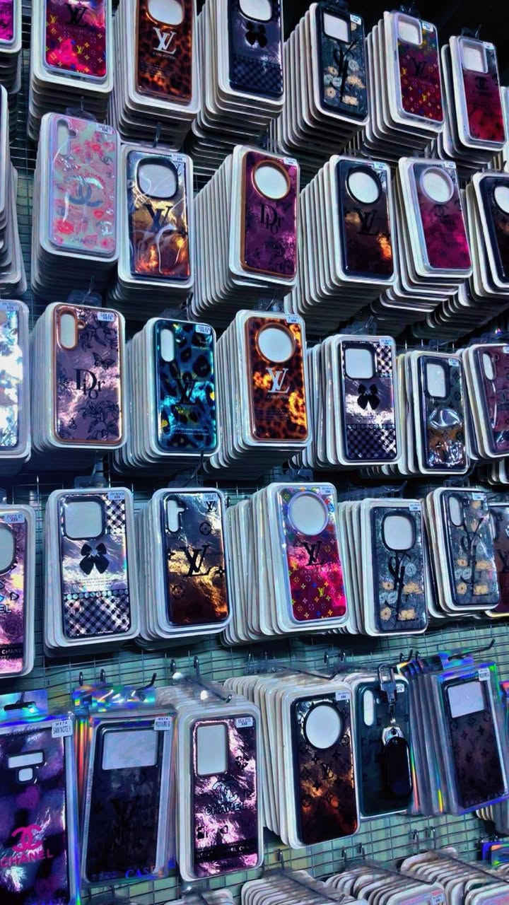 عرض خاص وفتره محدوده سعر الكفر 500 دينار انواع وموديلات حديثه ايفون هونر انفنكس هوت وكافه الموديلات توصيل لجميع المحافضات ***********
