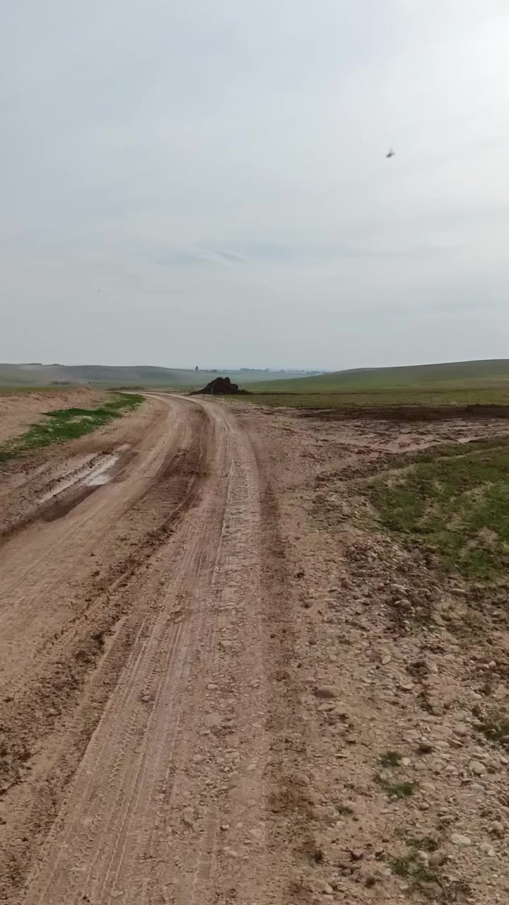 اقرا المنشور كامل ابيع اب هذه السعر لين عندي ضرف ومحتاج افلوس تنزيلات نص السعر عرض لأول مرة ومارح يتكرر اذا كل الأرض سعر الدونم مليون وربع واذا دونم سعر الدونم مليون ونص واذا اقساط سعر الدونم مليونين تدفع مليون والباقي اقساط مريح بدون كفيل للبيع ١٠٠ دونم للبيع وبسعر مناسب
ارض للبيع ١٠٠ دونم للبيع وبسعر مناسب سند 25 شرط التحويل طابو الحمدانيه 
والي ايريد كم دونم اقساط السعر يختلف اذا اقساط ادفع مقدمه مليون على كل دونم وباقي اقصد مريح بدون كفيل تقطيع حسب طلب الزبون
والي ايريد كم دونم هم ابيع الي ايريد قسم من الارض هم ابيع والي ايرد دونم بل بيع بالاقساط يدفع مقدمه والباقي اقساط هم ابيع الارض مسموح بيها البناء الارض مسموح بها البناء قريبه على فرع من نهر دجله وا قريبه على ماء الاسالة 1000 متر وقريبه عن التبليط 2000 متر اثنين كيلو من الموصل الى مفرق السلاميه ١٠. دقائق من من  سايدين كركوك مفرق السلاميه الى الأرض ٣ كيلو 

التواصل على الرقم *********** وتساب  اذا كل الارض اني طالب سعر مليون وربع 

تقطيع حسب طلب الزبون 
والي ايريد كم دونم اقساط السعر يختلف اذا اقساط ادفع مقدمه مليون على كل دونم وباقي اقساط مريح بدون كفيل ابيع حته لو دونم واحد هم ابي الأرض تصلح للزراعه و الأرض بستنان وا الأرض تصلح للتجشير الاشجار السياحه وا المتنزه 
اسعرمناسبه جدان اسال على الاسعر في المنطقة المجاورة متلكه اب هاذي الاسعار 

رابط موقع الأرض الخريطه https://maps.app.goo.gl/mYn8aRHi5pn9jxJE6?g_st=aw

https://maps.app.goo.gl/CYTkk4UL9vixWXkw7?g_st=aw

https://maps.app.goo.gl/aHvC6MnFMn72Tz8NA?g_st=aw

https://maps.app.goo.gl/uZqtr6vfx1UwMfBRA?g_st=aw
