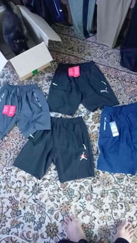 شورتات • وتر بروف • العدد ١٠