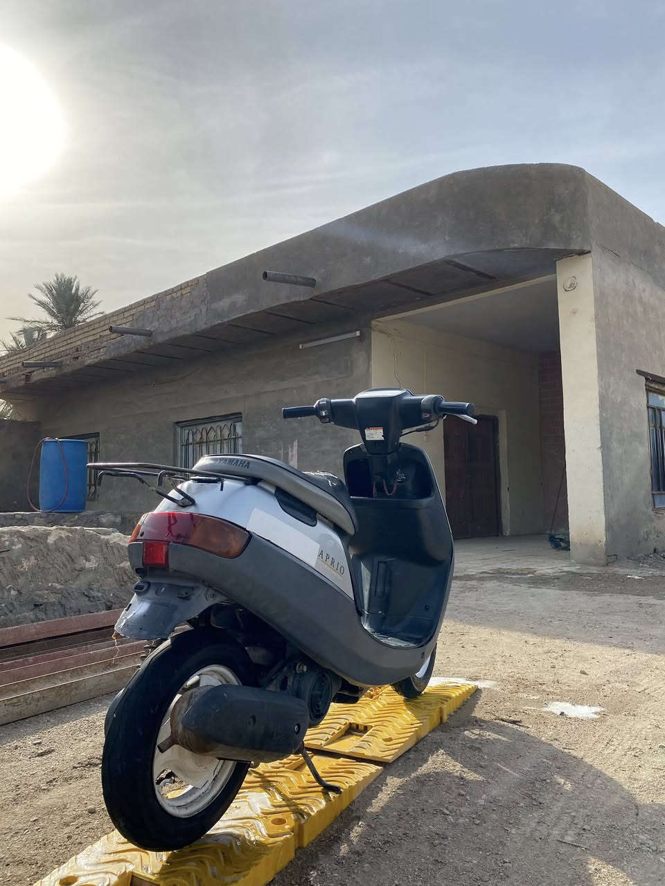 سلام عليكم دراجه بطة نثيه للبيع دراجه حاويه ما مفتوح بيها برغي فول كهربائيات نعومه صوت ماكو خرسه مكاني سماوه
***********
