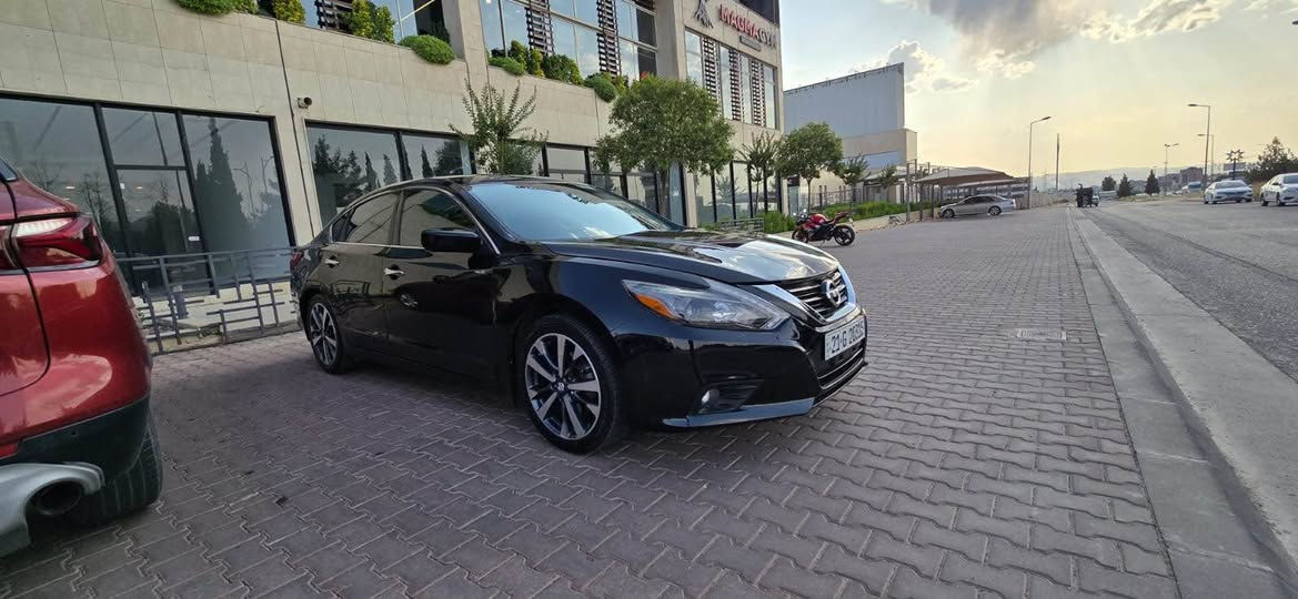 NISSAN ALTIMA 2017 SR
نیسان ئەڵتیما ٢٠١٧ – مواسەفات (SR)

🚘
📏 ماوەی ڕۆشتن: 157000 Km

ڕەنگی ڕەشی قەتران، نموونەی جوانی و هەیکەل
هەموو گیانی لەسەر دەقی بیلادیە

🔹 مواسەفات SR:
▪️
▪️ کامێرا 
▪️ بەسمە
▪️ شەغال

 ▫️ تەحدید سورعە
▪️ تەحەکوماتی کاملی سەر سووکان 
✴سوکان شەفتە 
▪️ کوشن کارەبای
▪️ ئاوێنە کارەبایە
▪️ ئاوێنەی ناوەڕاست دژە فوول
▪️ لایتی پێشەوە عەدەسە، زینۆن، لید(LED)
▪️ لایتی دواوە کامل لید(LED)
▪️ فوول لایت ئۆتۆ

✔️ گێر مەکینە نەکراوەتەوە بە شەرت
✔️ گێڕ، مەکینە، تەبرید و کارەبایات بە شەرت

✔️ کامل سێرڤس کراوە
✔️ ڕۆن و هایدرۆلیکی تازە گۆڕاوە
✔️ چوار تایەی تازەی بیلادی لە ژێرە
✔️ تازە پۆڵیش کراوە

▪️ ئێرباگ سوکان سیستەم 
▪️ چەمەلغی سەکن بۆیاخە لای سایەق بست و نیو ساردە

     سەیارەکە نموونەیە ماشاءاللە
 

ڕەقەم و سەنەوی تا ٢٠٢٩ تازەیە
تەحویل و غرامە بە شەرت

📍 شوێن: سلێمانی
📞*********** السليمانية, العراق
