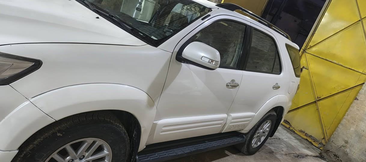 السلام عليكم فور جنر موديل 2013 سياره 7راكب 3قطع تبريد نضيفه جدا  رقم بغداد  تحويل مباشر للتواص  على الرقم ***********
