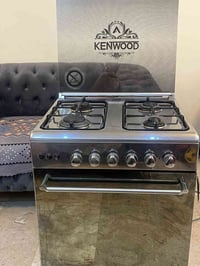 طباخ • مستخدم قليل