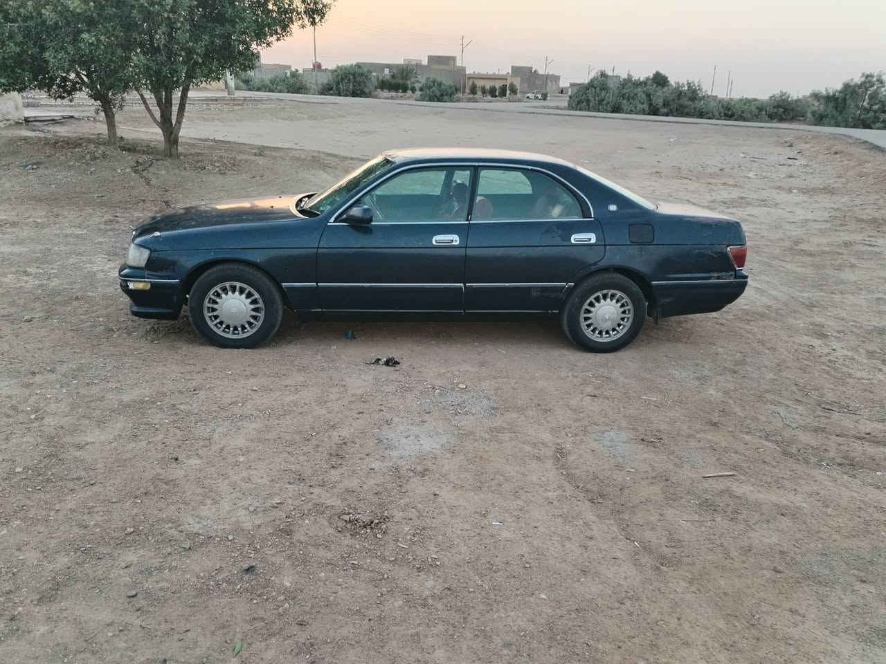 سلام عليكم سياره للبيع بطه مديل 93 سياره مكفوله من الكصه ونغل جثه وضربه كفاله حته من الصبغ محرك وكير 3000 جديد تخم تاير توه شديته حداديه توه مسويهاا كهربائيات كله شغاله 48 وبيه مجال  لطيبين،، ***********
