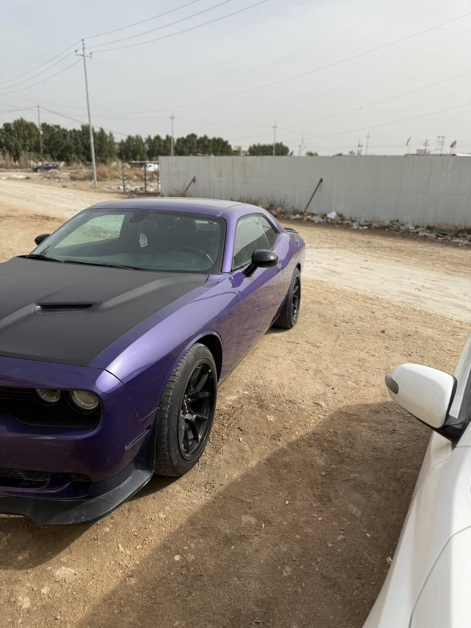 السلام عليكم شباب مر خصة الادمن المحترم /
للبيع جالنجر موديل 2018 لون مميز سياره جديدها جداً مابيه نقص من جميع نواحي 
حادث سياره /3 قطع بنيد وجاملغين الاماميه فقط. 
رقم بغداد الإنكليزي بأسمي شخصياً 
السعر المطلوب (165 $)وبيه مجال. للاستفسار الاتصال على الرقم ‭
0771 881 8905‬
