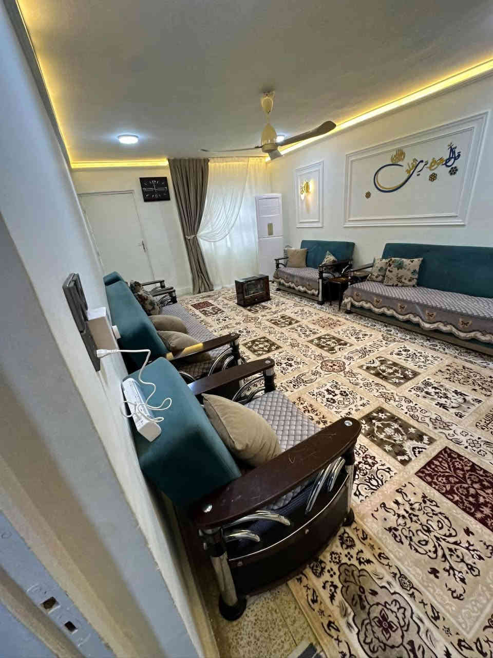 سلام عليكم حبايب كلبي عندي هذه التخم تركي اصلي كلش قوي او ثكيل درجه اولى مخزن او سرير 10 مقاعد
450 او بي مجال مكاني كربلاء تصال ***********
