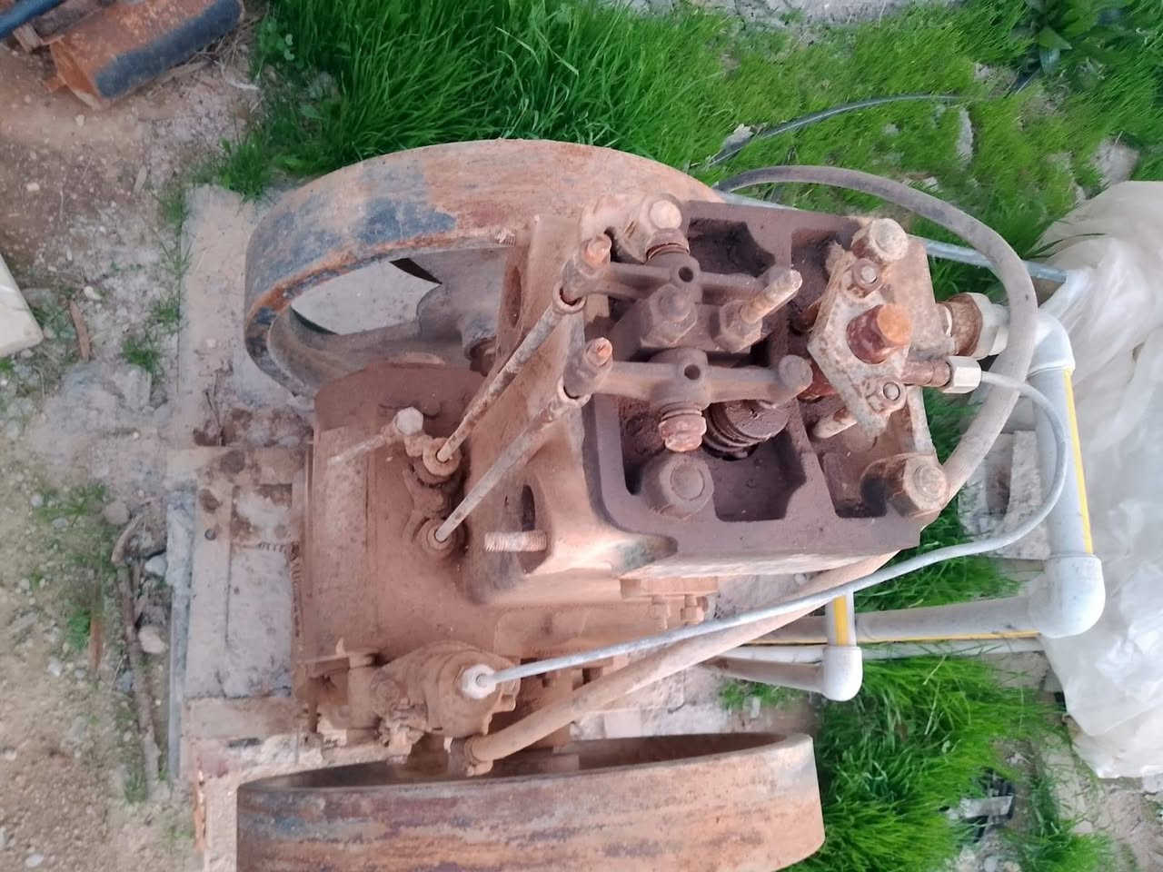 يوجد لستر للبيع نوع توبلاند. مع مولده (10KV).. اتصال
***********
