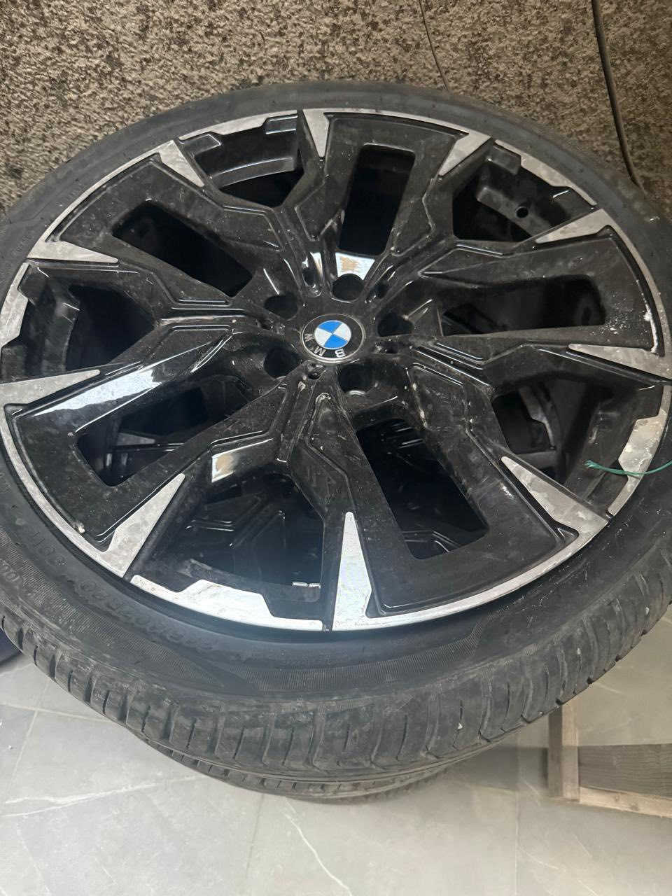 ندي تخم ويل وتايرات جدد اشتريتهم قبل اسبوعين مال بيئم 530 
2024 للبيع سعرهم 750 $ 
مكاني بغداد زيونه


**إذا كنت صاحب هذا الإعلان وتريد حذفه لأي سبب، رجاءا أرسل رسالة إلى الدعم الفني**