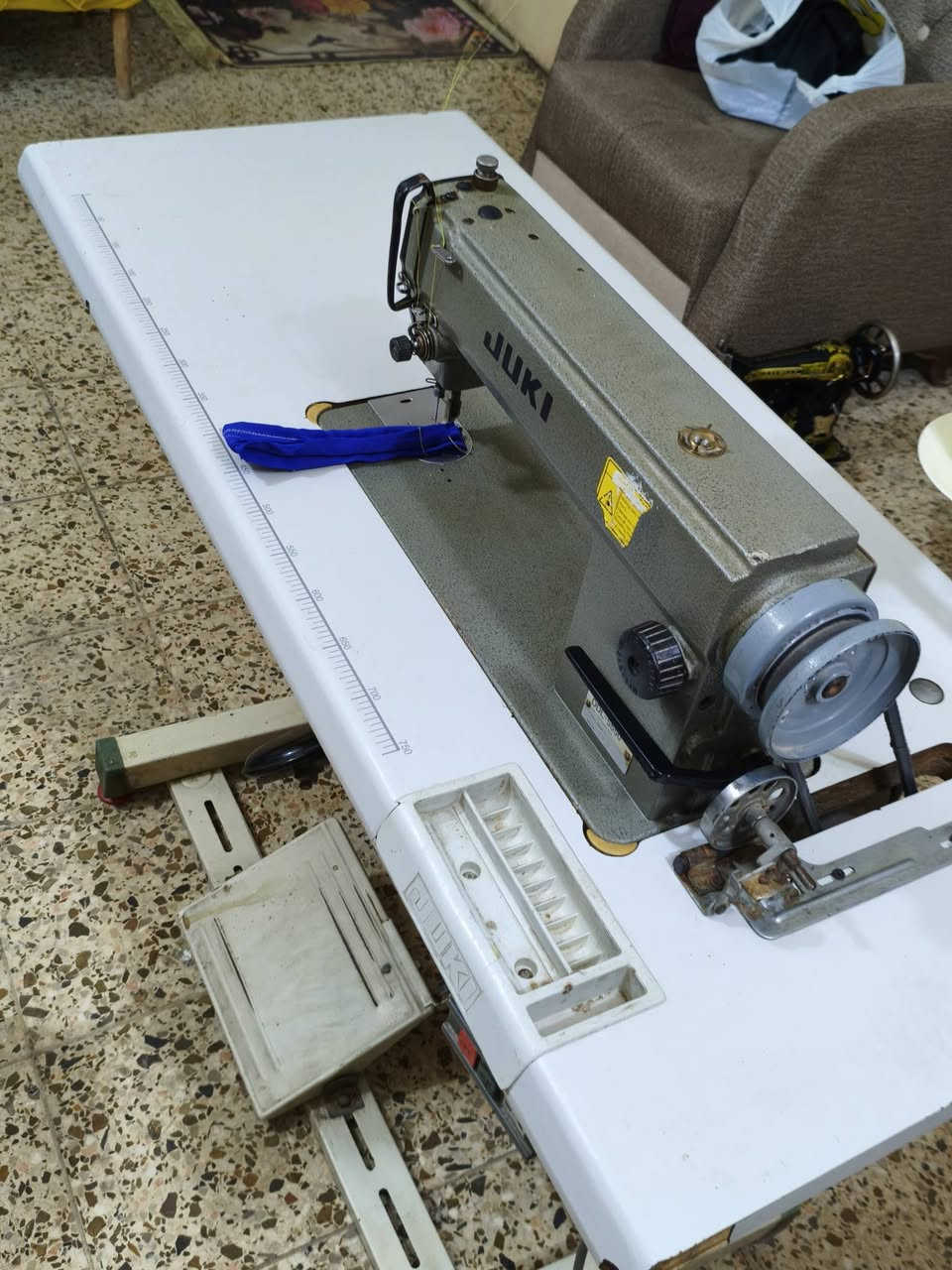 جوكي ياباني موديل 5550
مكانها بغداد. البياع الشرطه الرابعه 
واتساب ***********
عندي فيديو بخياطها الي يحب يدخل خاص ادزه اله

