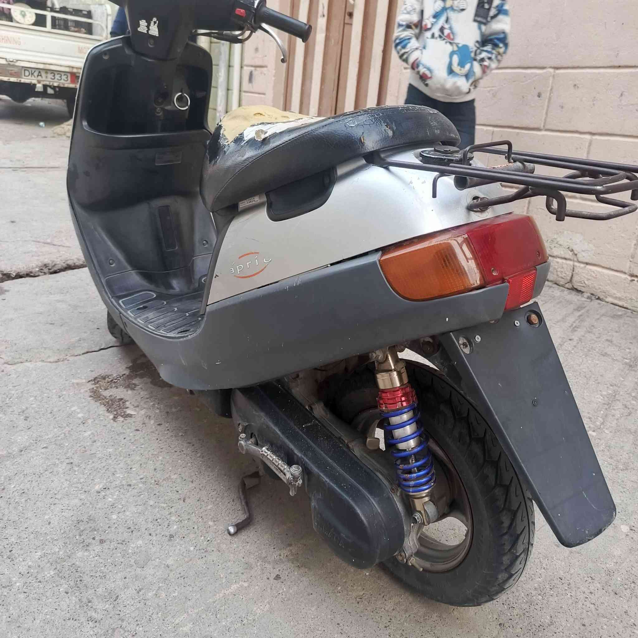 البيع  ماطور بوتين فول قفل اكسن مكينه شرط ما مفتوح بس قبغ هندر مفتوح ماطور ربع ما تصرف علي وايرمنيه شغال بس يعوز باتري 350بي مجال قليل مو شراي لا تعلق  استفسار عن الارقام ***********
***********
