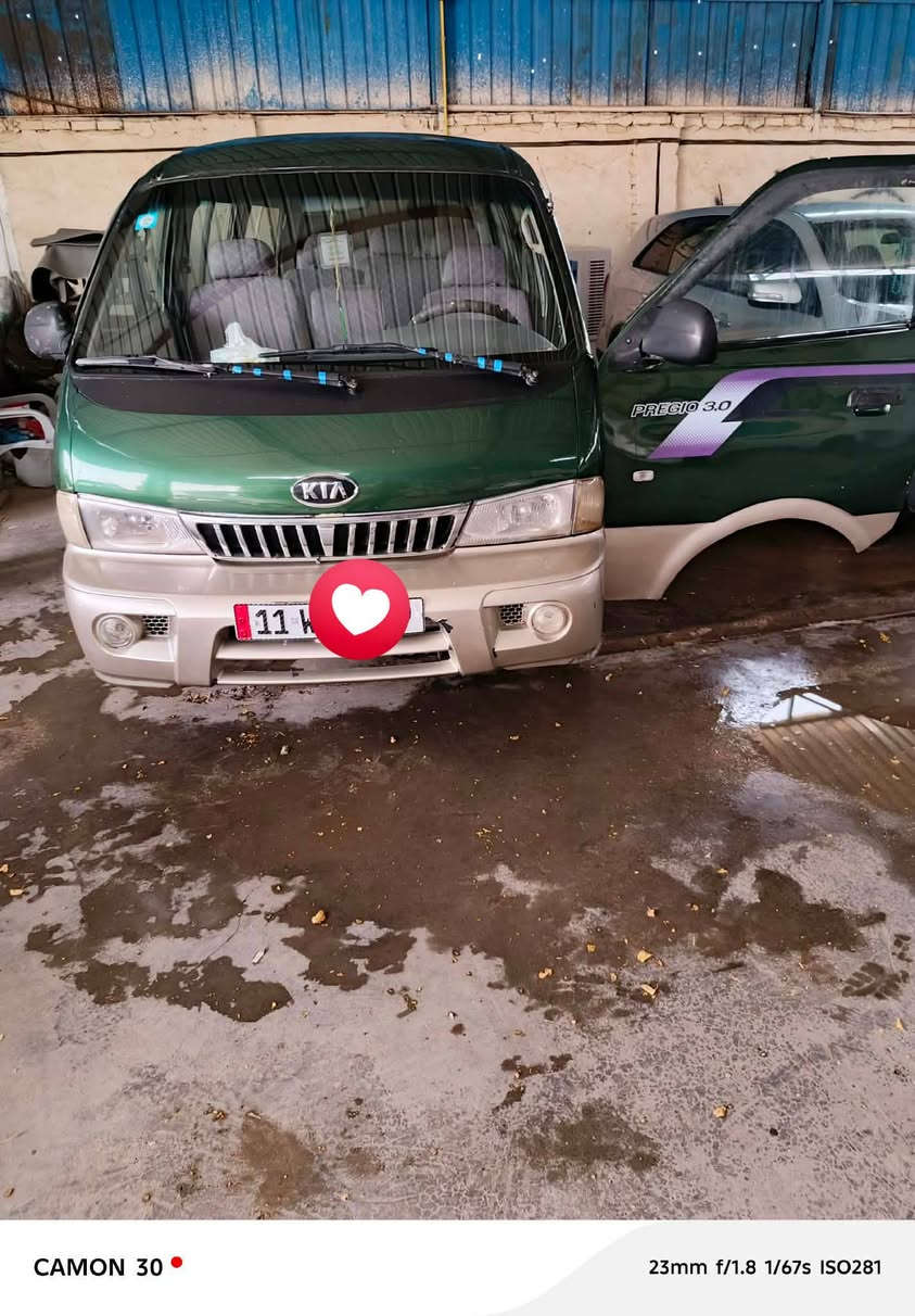 سلام عليكم شباب عندي كيا بريجو 97 سنويه جديده رقم جديد انجليزي محرك اكسل جعمقه بام عين وصينيه كله تعمير جديد مصبوغ حزام للجماليه معمره تيارات حداديه خير من الله شاصي واحد مصلح السعر 62العنوان النجف الاشرف ناحيه الحريه ***********
