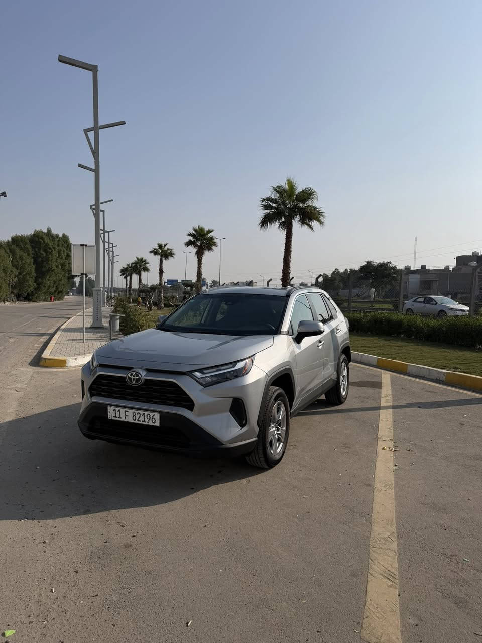 السلام عليكم السعر 249 ورقه وشرط تجي تأخذها للسونار اذا طلع بيها شي مكايلك عليه اني اخسرلك فلوس السونار والسياره احلى من صورها للبيع فقط راف فور هايبرد وارد أمريكي موديل 2024 

‎الضرر : (بجم كبس صبغ باب وجاملغ فقط  بدون دواخل شرط )

حجم المحرك 4 سلندر (2.5L)
مواصفات XLE 
بصمه  ابواب
صندوق كهربائي
رادار أمامي
تحديد  مسار
رادار جانبي (نقاط عمياء)
رادار خلفي
(Auto start) اوتو ستارت
(Auto Stop) اوتو ستوب
هاند بريك بصمة
(Auto Hold) اوتو هولد
ECO,NORMAL,SPORT حكم وضعيات القيادة
مانع انزلاق+ABS
حساسات خلفية+كاميرا
نحكمات استيرن
اشاير بالمري
لايتات زينون و عدسه
بلاكتور زينون
تبريد  قطعتين
وبقية مواصفات XLE المعروفة 
📍 حي الخضراء 
***********
