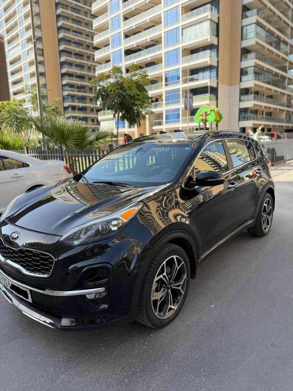 (( بلااااش بيع مستعجل 165 ورقه )) 
سبورتج Sx 2022 الوحيده بهاي المواصفات اعلى من Gt
استيراد كندي مكينه 2000 
السياره فول الفول بانوراما كراسي اثنين كهرباء صندوك كهرباء جلد بصمه تشغيل عن بعد 
حادث السياره بنيد تبديل 
كير مكينه شواصي مكفوله 
(( كراسي تبريد وتدفئة امامي وخلفي )) 
ماشيه 70 الف تخم تاير جديد ونظيفه السياره باسمي رقمها بغداد عنوان بوابه العراق المنصور 
*********** بغداد, العراق
