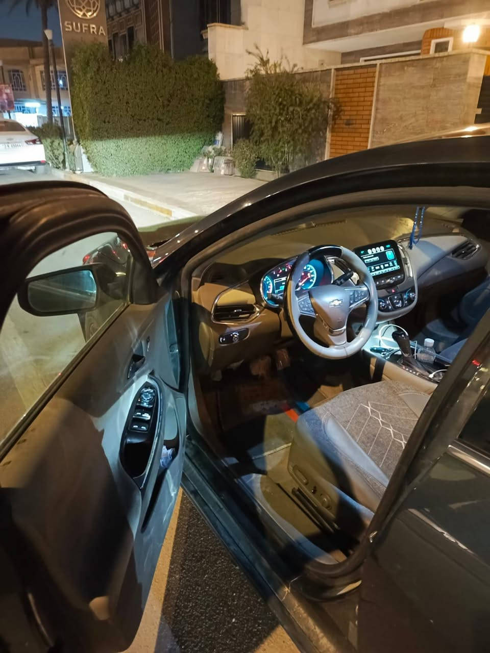 السلام عليكم اخوان مكلف بالنشر
ماليبو 2016 للبيع فقط السياره حلوه ودواخلهه نضيفه والسونار وصور الحادث مرفقه مع المنشور السعر 95ورقه وبيهه مجال للشراي عنوان السياره بغداد وهذا الرقم للاستفسار ***********
