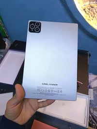 ايباد • ١٢٨ • ملحقات كاملة