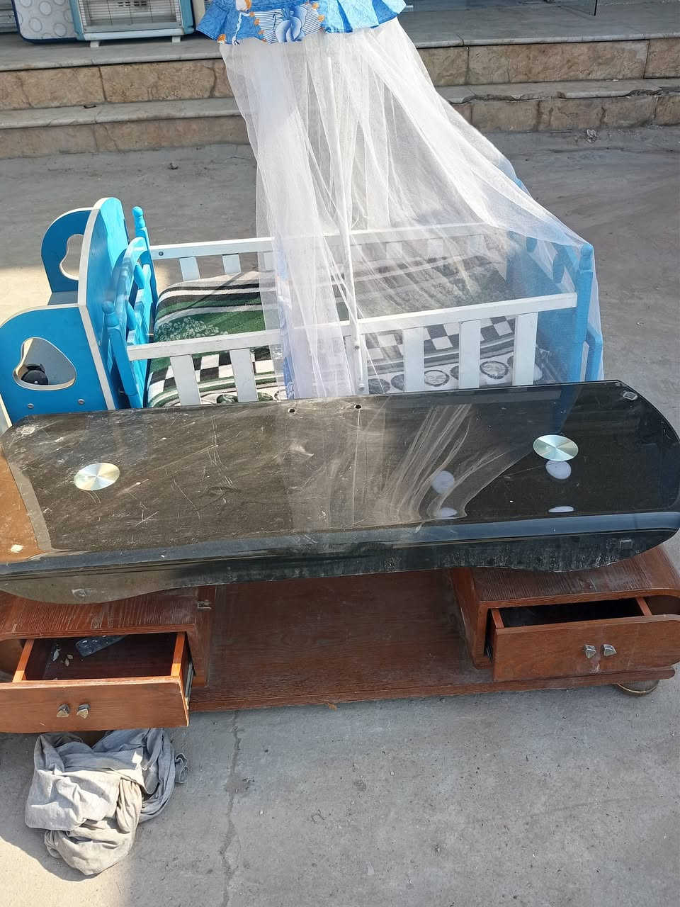 يا الله تم وصول غراض مستعملة يم معرض ومزاد علي زاخو العنوان بغداد كفاءات الصحة قرب  افران زهراء رقمي *********** واتساب اكو الأسعار جوة سوك خادم اني
