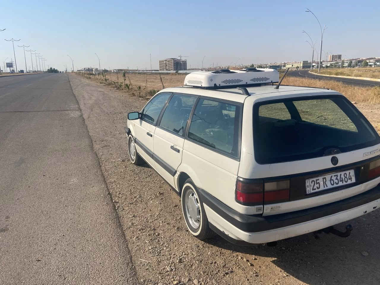 سلام عليكم
سيارة للبيع 🚘 
نوع السيارة :باسات 
موديل:1991
  محرك:نص عمر 
 تايرات:جدد4 
قفل مركزي كامل 🔒 
جامات :كهربائي 
تبريد ثلج ❄️ 
لايتات +بك لايتات شغال 
كامل 
نضافه :(100/95
دفتر بانزين كامل 
سنوية: ب اسمي +لحد 2031
 شرط التحويل
السعر :(33)
رقم الهاتف 📱 
***********
