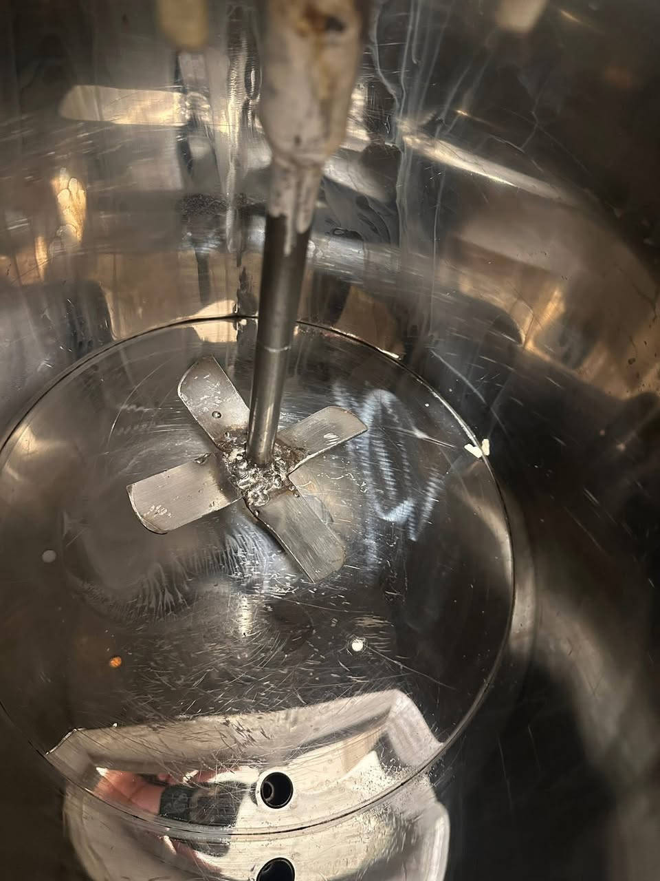 مكينة DS صينية بماطور امريكي كوبلاند الاصلي(غير مقلد) نظيفة جداً تبريد ماء  بسعر مليون و٧٥٠ 

مكينة سوفت امباير نظيفة  كاملة بمليون و١٠٠ 

مبسترة آيس كريم تصنيع عراقي ٦٠٠ الف نظيف 

قنفات مطعم او كوفي او محل ايسكريم  ب ٤٠٠ الف  نظيفات جداً 

عارضة تركي  ايكور ٨ بلانكات وتشيل اكثر  بمليون و١٠٠ نظيفة مشتغلة ٤ شهور بس 

بلانكوات حجم ١٧ سم عرض ٣٥ سم طول  نظيفات الواحد ٤ الالاف 

للأستفسار ألإتصال على *********** 
متوفر واتساب
