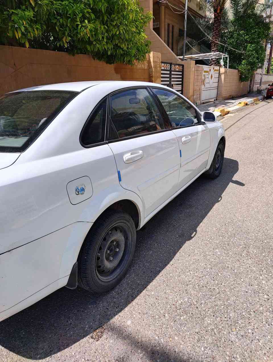 السلام عليكم 
اوبترا 2011 السيارة بدون ضرر خليجي بس بيهة ملاحظات كل خفيفة كير محرك مكفول كهربائيات شغالة 
الموقع بعقوبة التحرير 
السعر 84 وبيهة مجال للشراي 
***********
