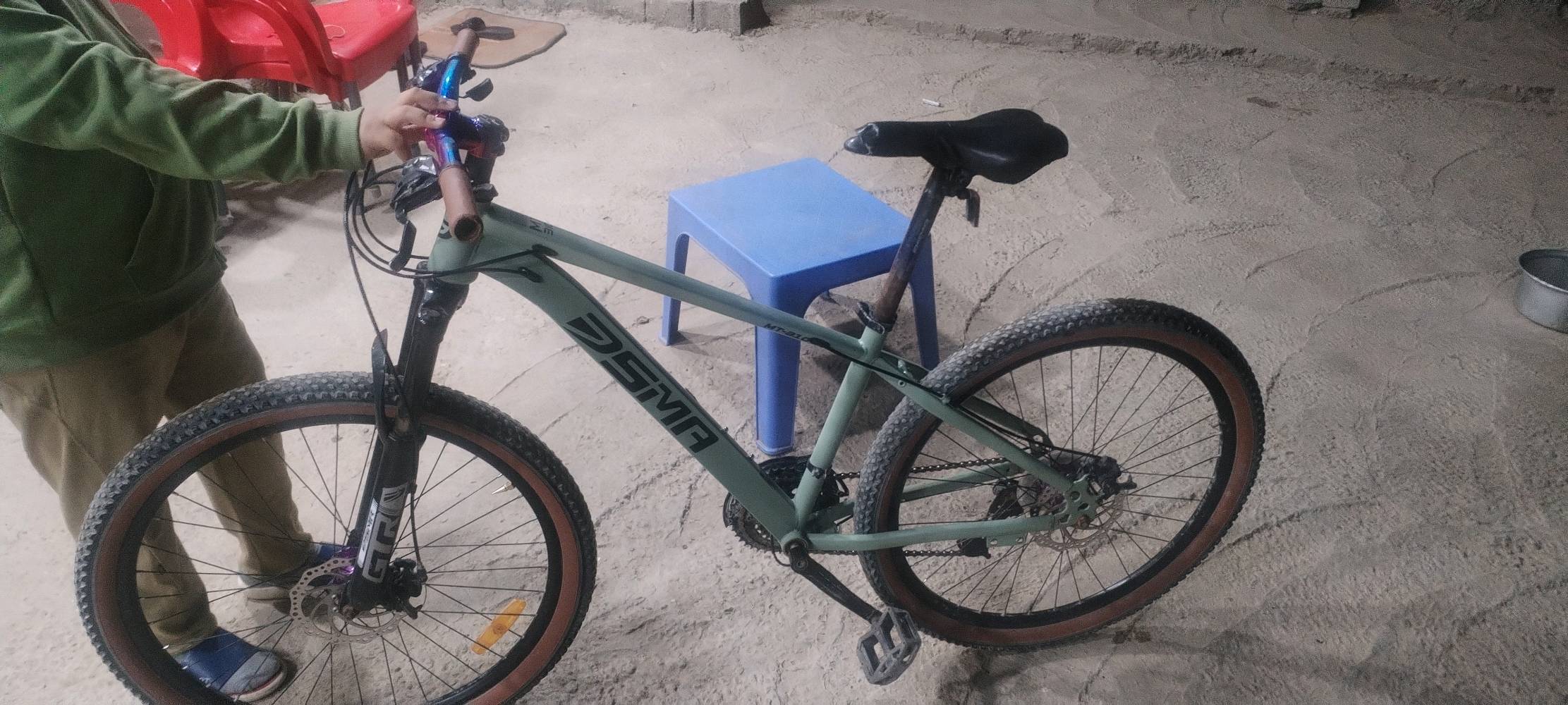 السلام عليكم باسكل ياباني حجم 26 بعدة جديد نضيف جدان بريكاتة هايدروليك سبع نمر خلفية وثلاث اماميةكلة شغال  ستيرن سبع الوان الفل (310) العنوان بغداد الشعلة 