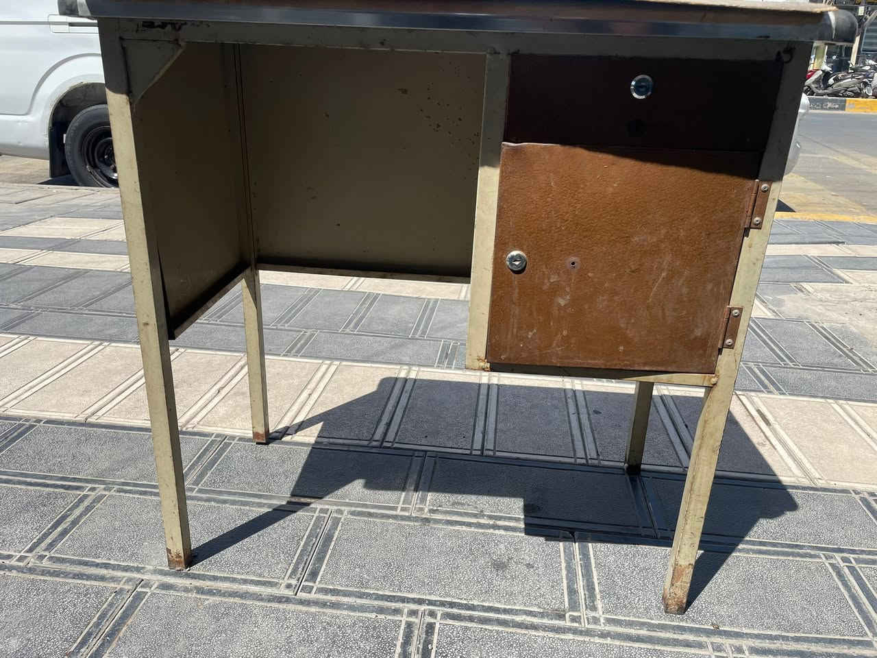 ميز مكتبي للبيع كلش مستعجل بسعر جداً مناسب مكاني الكاظمية


**إذا كنت صاحب هذا الإعلان وتريد حذفه لأي سبب، رجاءا أرسل رسالة إلى الدعم الفني**