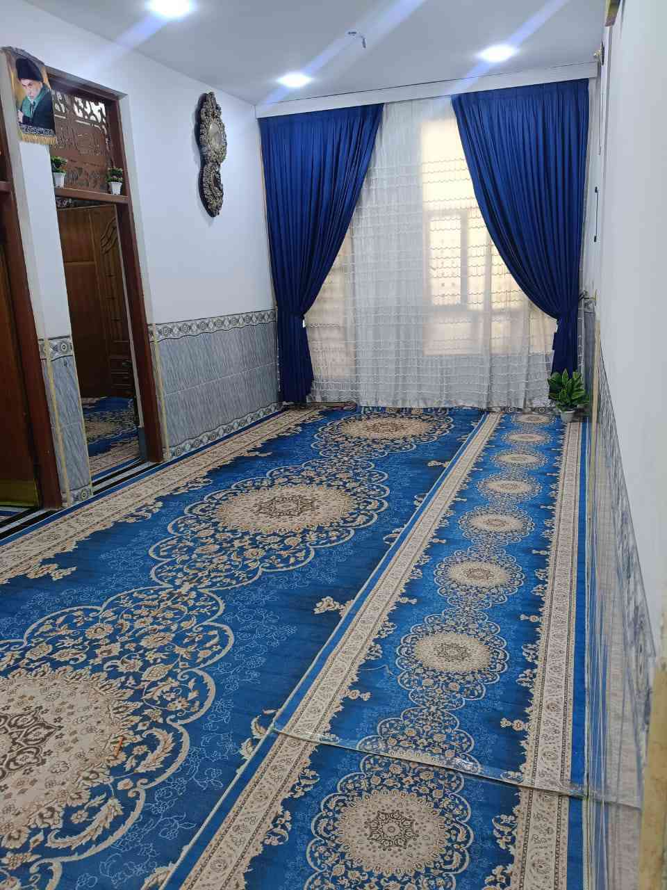 يالله
السلام عليكم
        👇
بيت للبيع مساحة 240متر طابو زراعي. حي الشرطه يبعد عن الشارع عام 100متر كافة الخدمات متوفره وموقع كلش حلو في الشارع 10متر م يتكون البيت من
           👇
غرف نوم عدد 2.    5*4
صاله.     9*4
استقبال.     7*4
مطبخ كله سيراميك.    5*4
وصحيات داخليه وخارجه ومنور داير البيت
البيت صب مسلح ومزفت
ارضيه بورسلين 
للاستفسار اكثر الاتصال بالارقام
***********
***********
اتصل وبيك خير وتدلل
