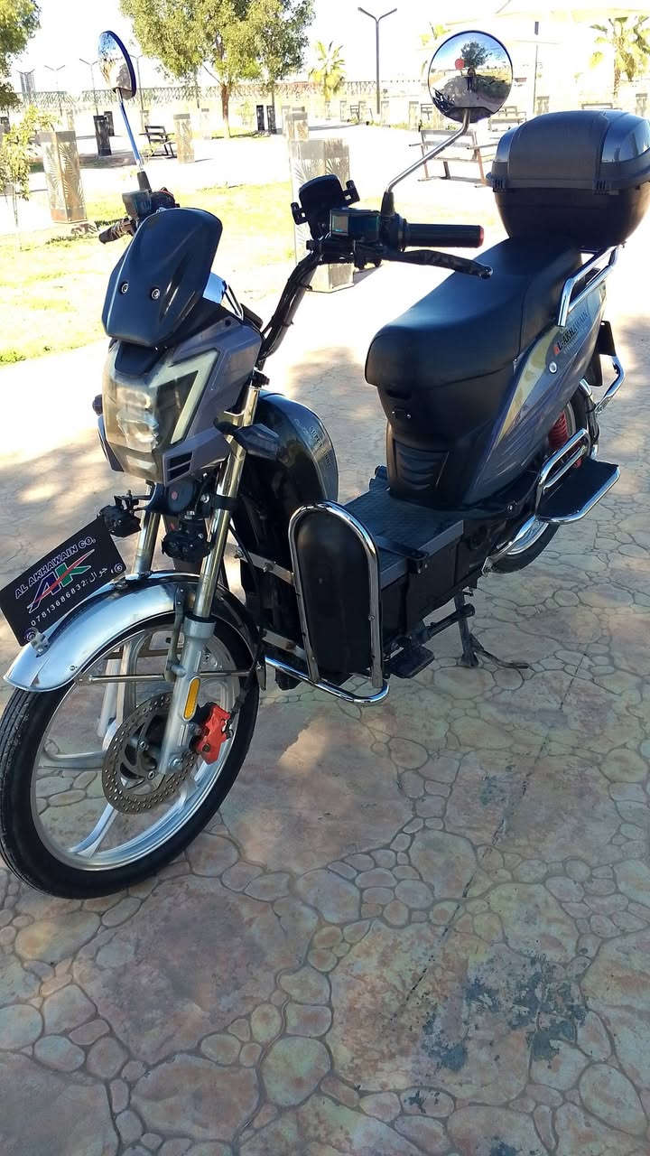 دراجه هارلي للبيع نوع الخوين سعر 575 وبيه مجال للشراي موديل 2025عدد 6بطاريات عل فحص كهربايات  شقاله كله نضام تشقيل بصمه دشبول وتشقيل عن بعد للستفسار ***********. ***********
