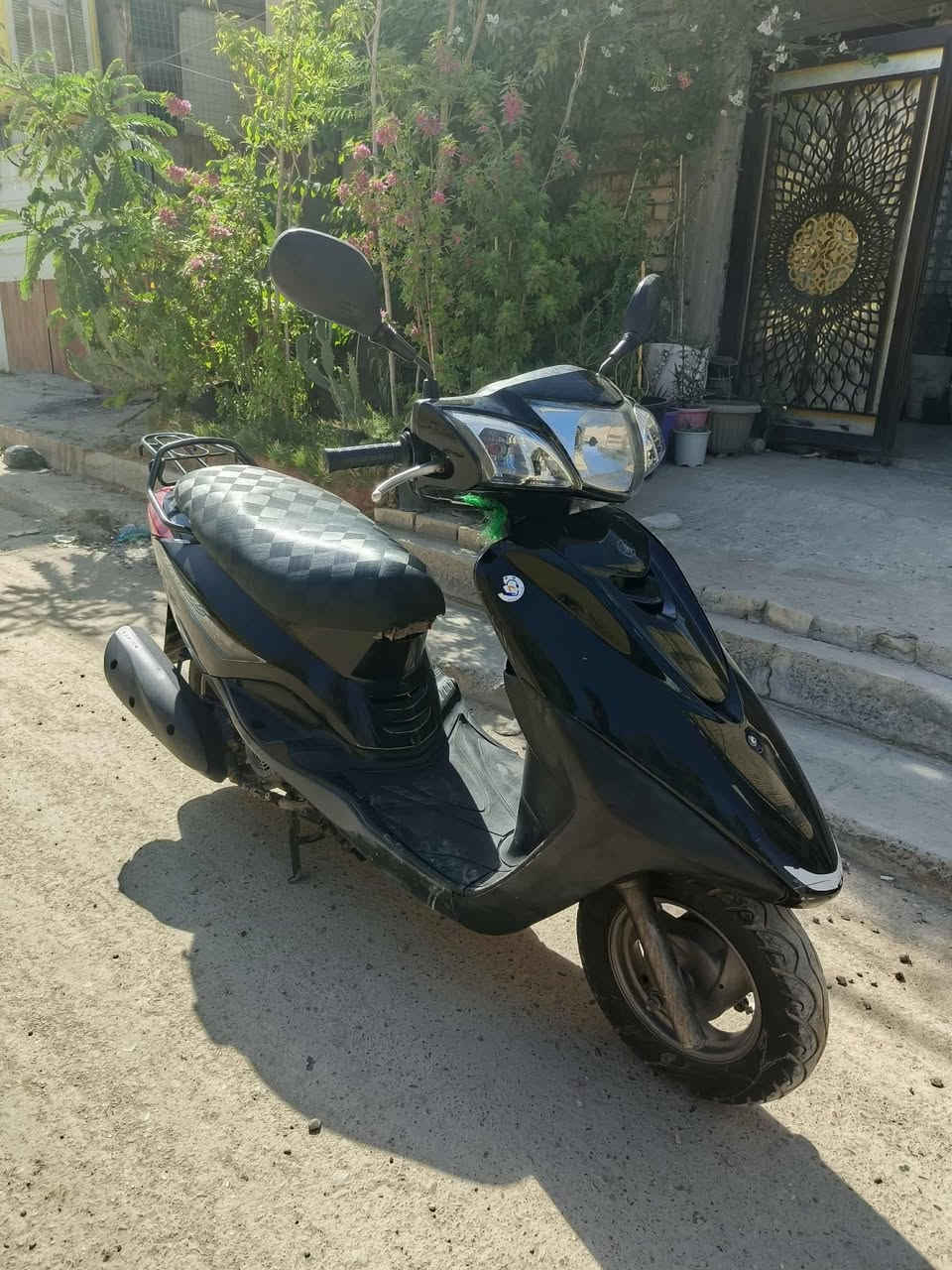 السلام عليكم بريز بغبغاء للبيع نظيفه + مكينه نظيفه وخير من الله رمبا نازله من شهر 9 سعر 850 قفل + بيهه وصل المعرض و المنفيس
مكاني بغداد الراشدية 
***********
