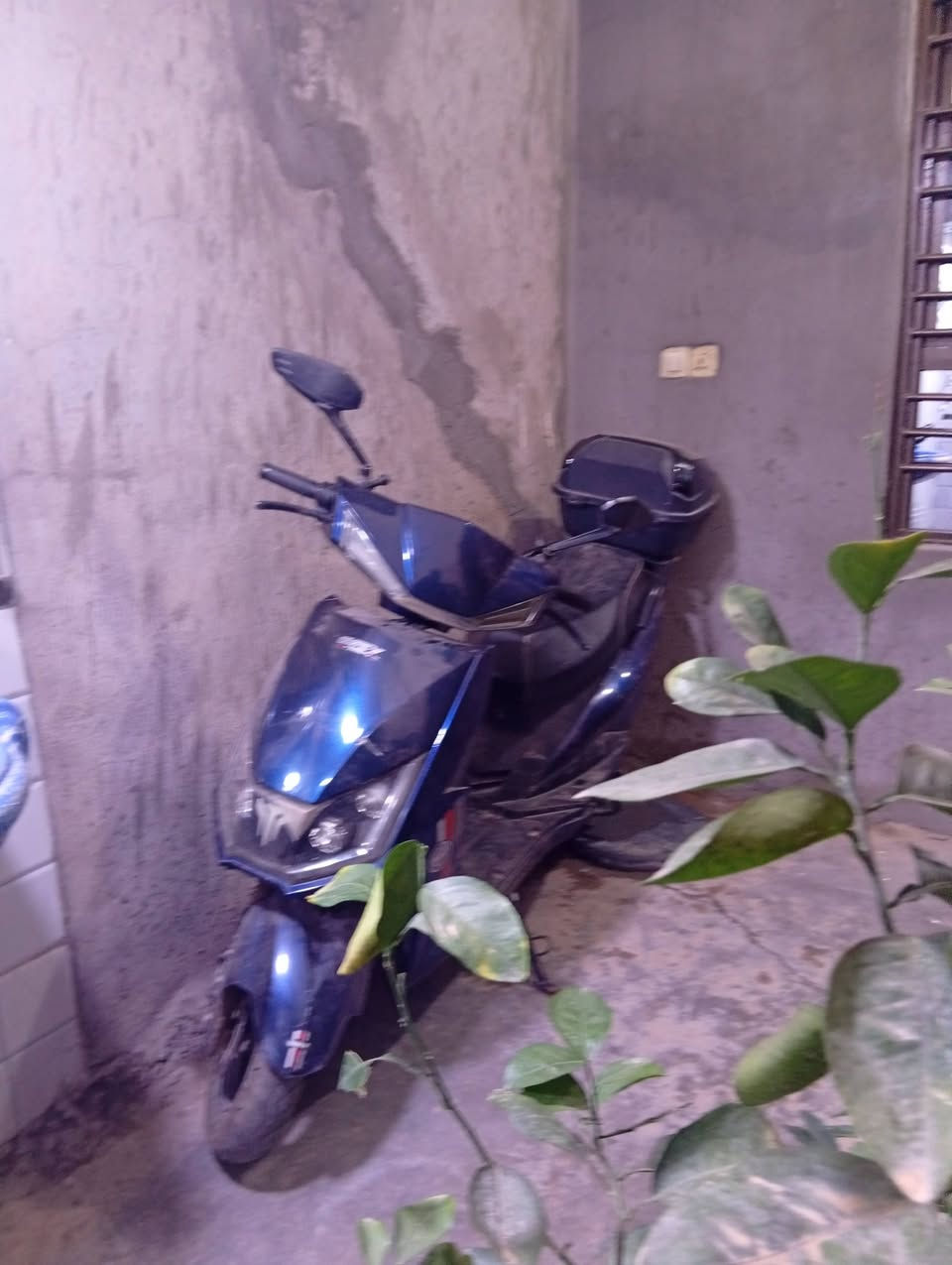 دراجة شحن للبيع السعر 500
بيها بطارية عطلانة 
***********
