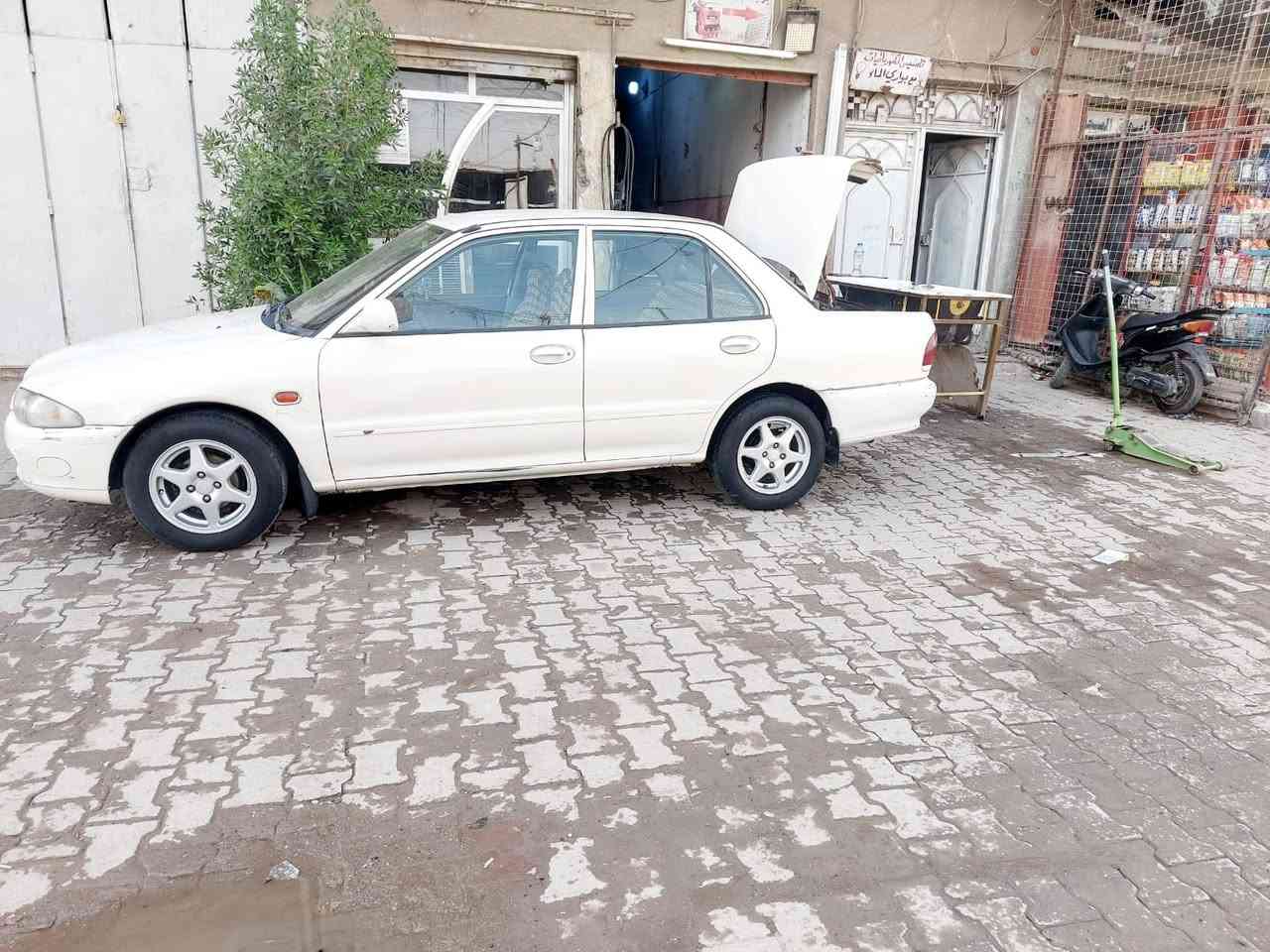 السلام عليكم
اخوان سياره بروتون حره لون ابيضّ صبغ فقط هلال الجامرلق الخلفي 
شويه بارد فقط  اوتماتيك موديل 2004رقم بغداد. باسمي. مشروع وطني السياره. كير.   ومكينه خير من الله  تبريد ثلج ع الفحص 
السعر 50
مكاني بغداد مدينة الصدر 
تعال وشوف بعينك

***********حيدر
