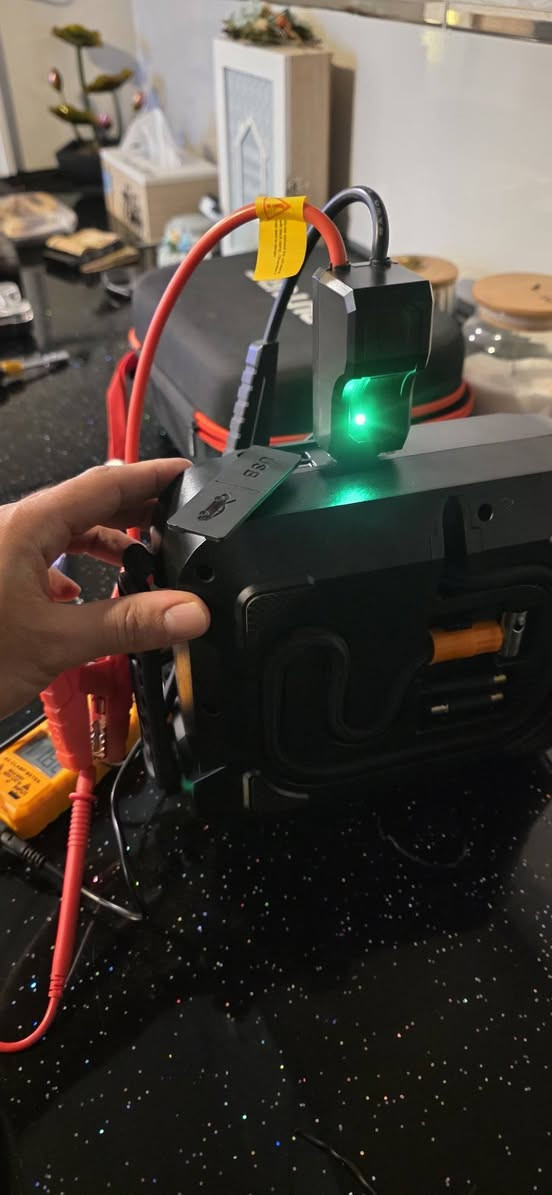 جهاز جطل بطارية السيارات العملاق مع منفاخ وليد ماركة BETURE بي خلل بالخريطة اتصور لان يشحن واخراج من الجطل شغال موضح بالصورة ١٢ فولت
السعر ٥٠ الف مع التوصيل
الي يعرف عنها يعرف سعرها الحقيقي


**إذا كنت صاحب هذا الإعلان وتريد حذفه لأي سبب، رجاءا أرسل رسالة إلى الدعم الفني**