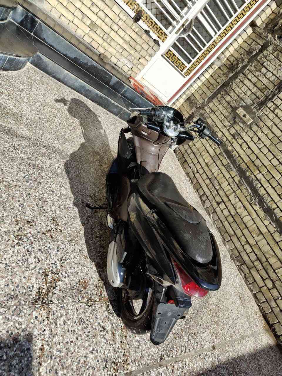 اسلام عليكم Pcx جيل اول  لدراجه كلش حلوه  نقصهة كفرات ففط مكينه ناعمه برغي ممفتوح بيهة شلعه ومعدل لدراجه خير من الله ابد مموكفتني ستان حساس  كهربائي حساس زدحام دواخل بيجي بيهة زينون يشك لشارع سعر 750 ماكو بهيج سعر لو تفر لعراق كله مكاني بغداد العبيدي ***********
