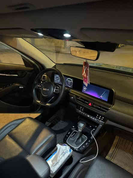 السلام عليكم ورحمه الله وبركاته 
كيا سيليتوس فول مواصفات اعلى فئة تيربو 1600
للبيع فقط 
وارد امريكي الحادث كما موضح في الصور
موديل {2024}
اللون المميز فيروزي 
رقم مميز 
مكان السيارة بغداد
البلديات حي التراث
للأستفسار اكثر التواصل على الرقم 
0771 236 7829
