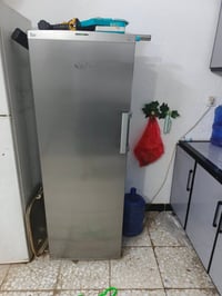 مجمدة عمودية • اي كي • نظيفة جدا
