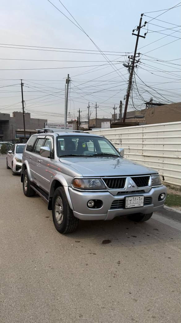 للبيع فقط بدون مراوس ولا قسط
السعر 80 ورقه *********** مجالها بسيط
ميسوبيشي ناتيفا 5راكب موديل 2007. رقم بغداد 
محرك 6 سلندر بلادي حجم3000 كير اوتو محرك وكير مكفولات 
السياره كل شي بيها ع البلاد مملعوب بيها 
تبريد تدفئه شغالات .شاشه . كاميرا
تخم تاير جديد صدر نظيف 
داخلها جدا نظيف
مكفوله من الضربه
وارد خليجي بيها طخه صغيره باللايت الامامي الايسر ونطخت عندي باب السايق 
مرشوشه حزام كلير 
المكان بغداد الزعفرانيه بغداد, العراق
